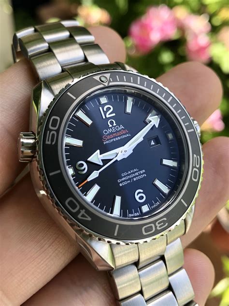 omega seamaster planet ocean 37.5mm.